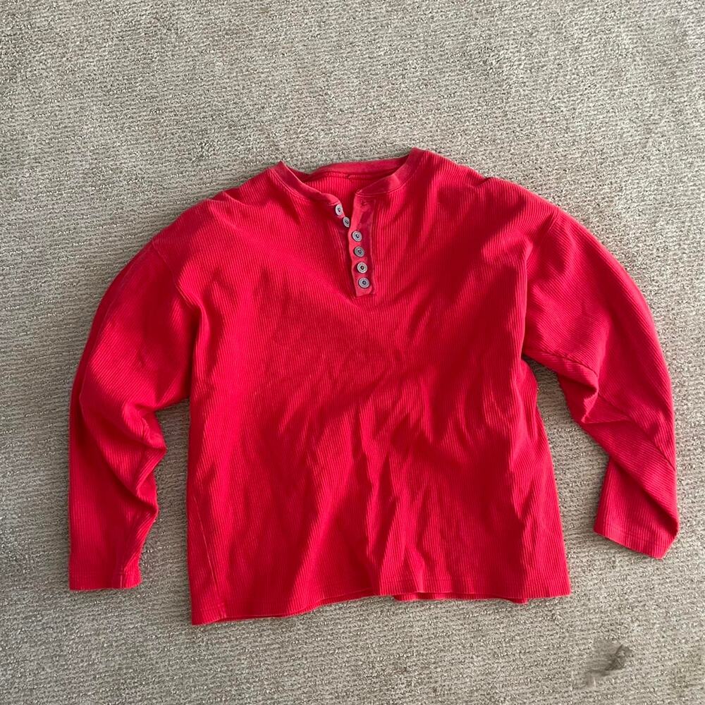 Marlboro unlimited red thermal henley